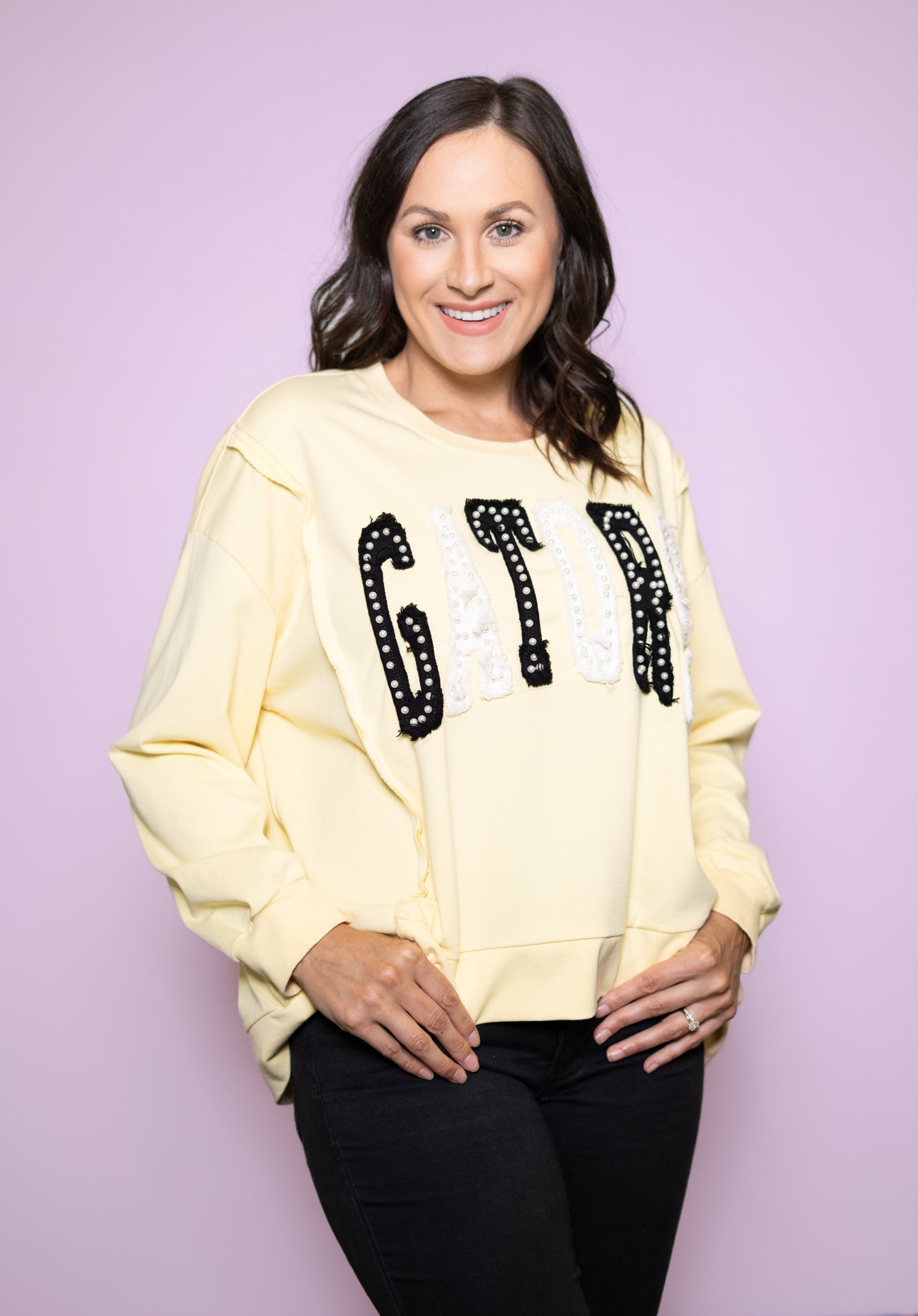 **PRE-ORDER ONLY** Gators | Women's Distressed Embroidery Pullover (Butter Yellow)