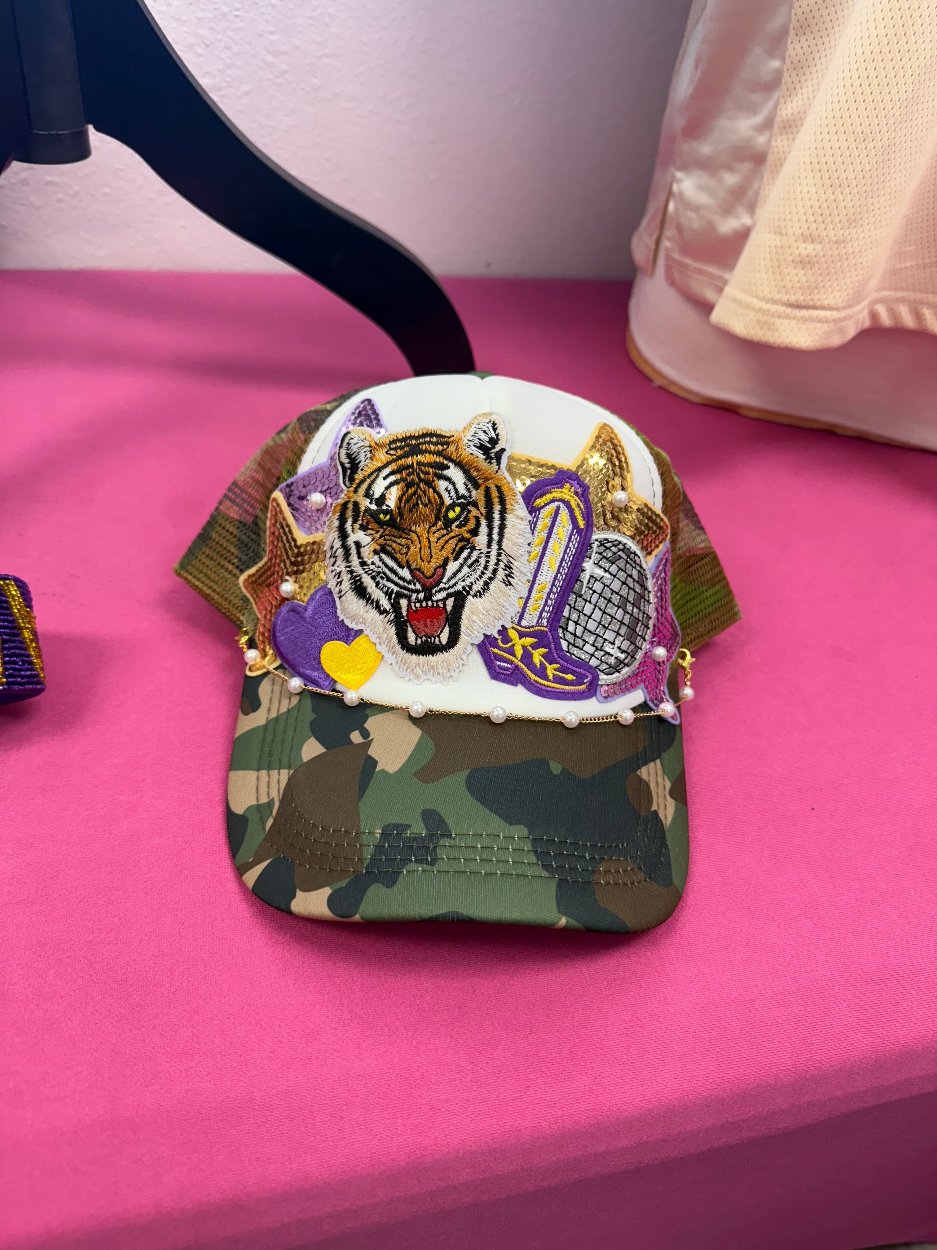LA SAT NIGHT | Custom Trucker Hat – Bomb Designs