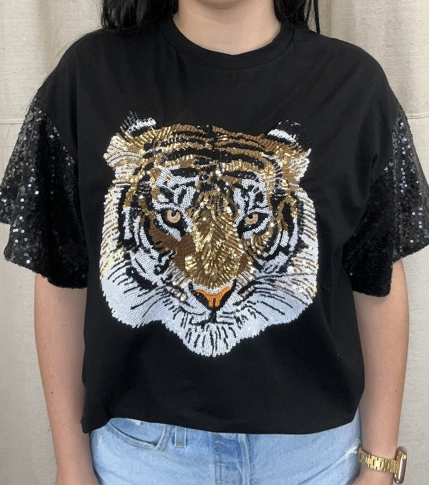 **PRE-ORDER ONLY** Eye of the Tiger | Women's Sequin Flowy Sleeve Relaxed Fit Tee (Black)