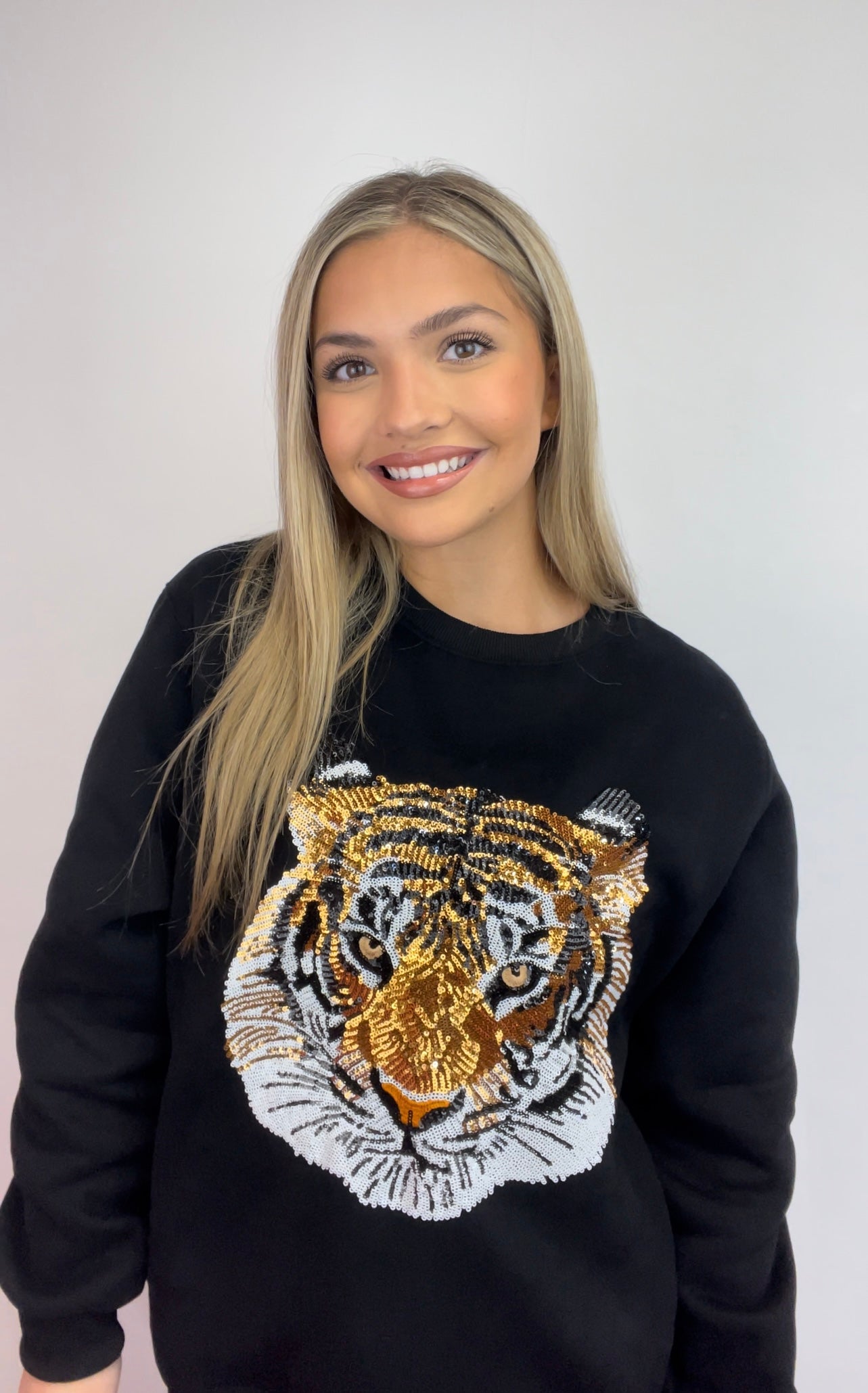 Geauxlden Women s Sequin Tiger Sweatshirt Black Bomb Designs