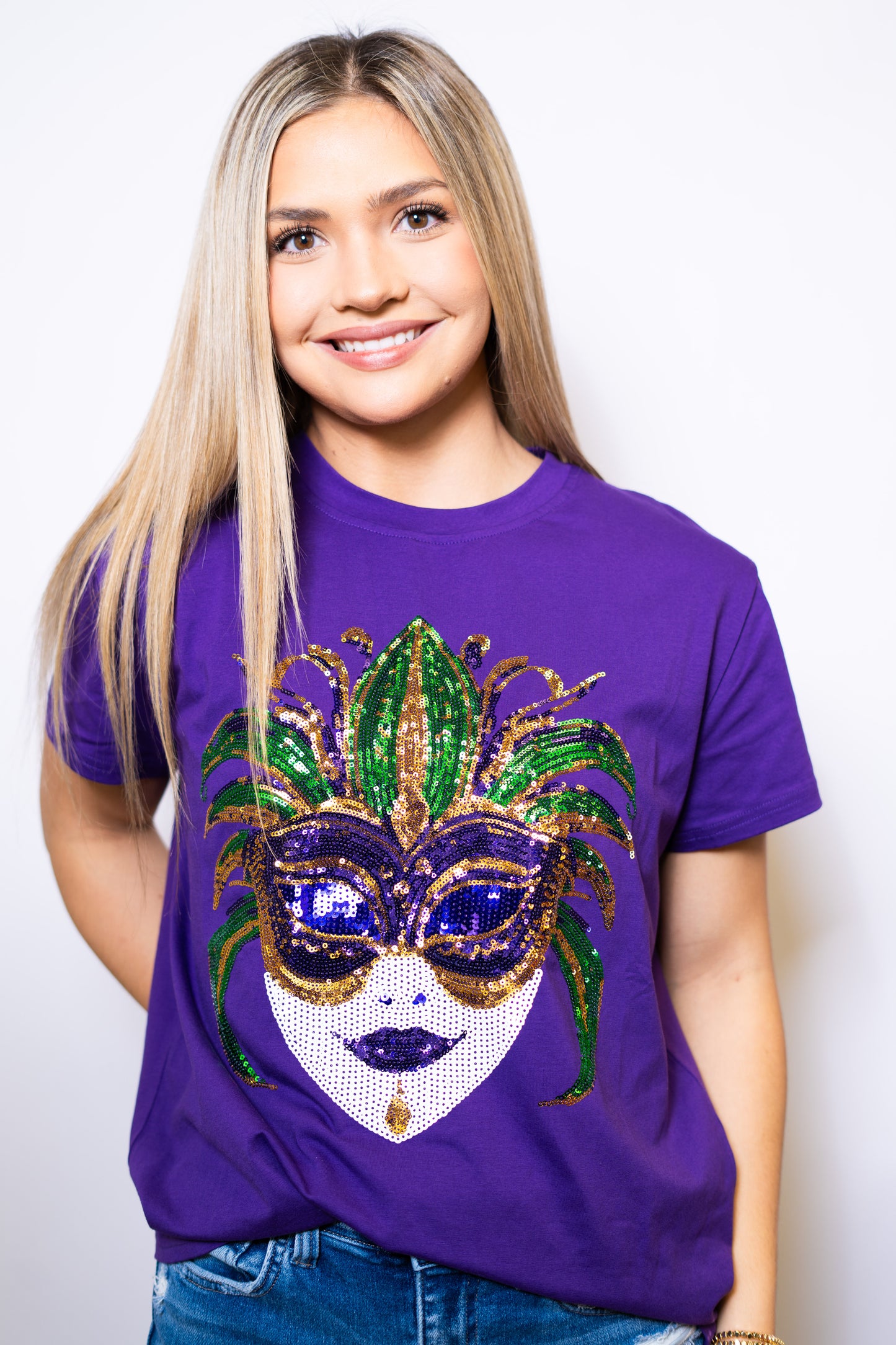 Mardi Gras Mask | Women's Sequin Design Tee (Purple)