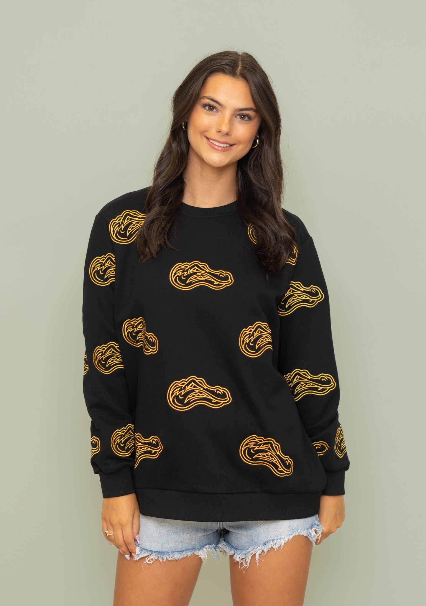 **PRE-ORDER ONLY** Gators | Embroidered Metallic Outline Sweatshirt (Black)