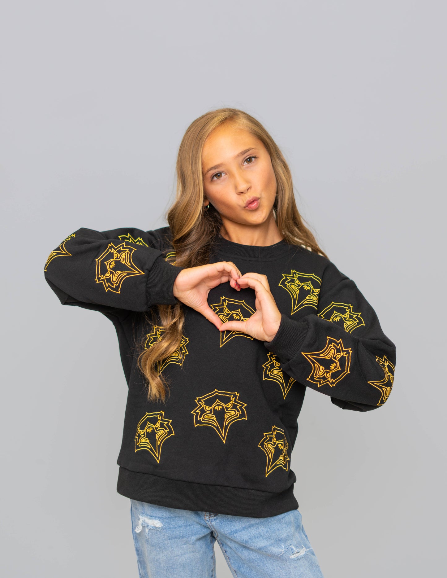 **PRE-ORDER ONLY ** Live Oak Eagles | Youth Embroidered Metallic Outline Sweatshirt (Black)
