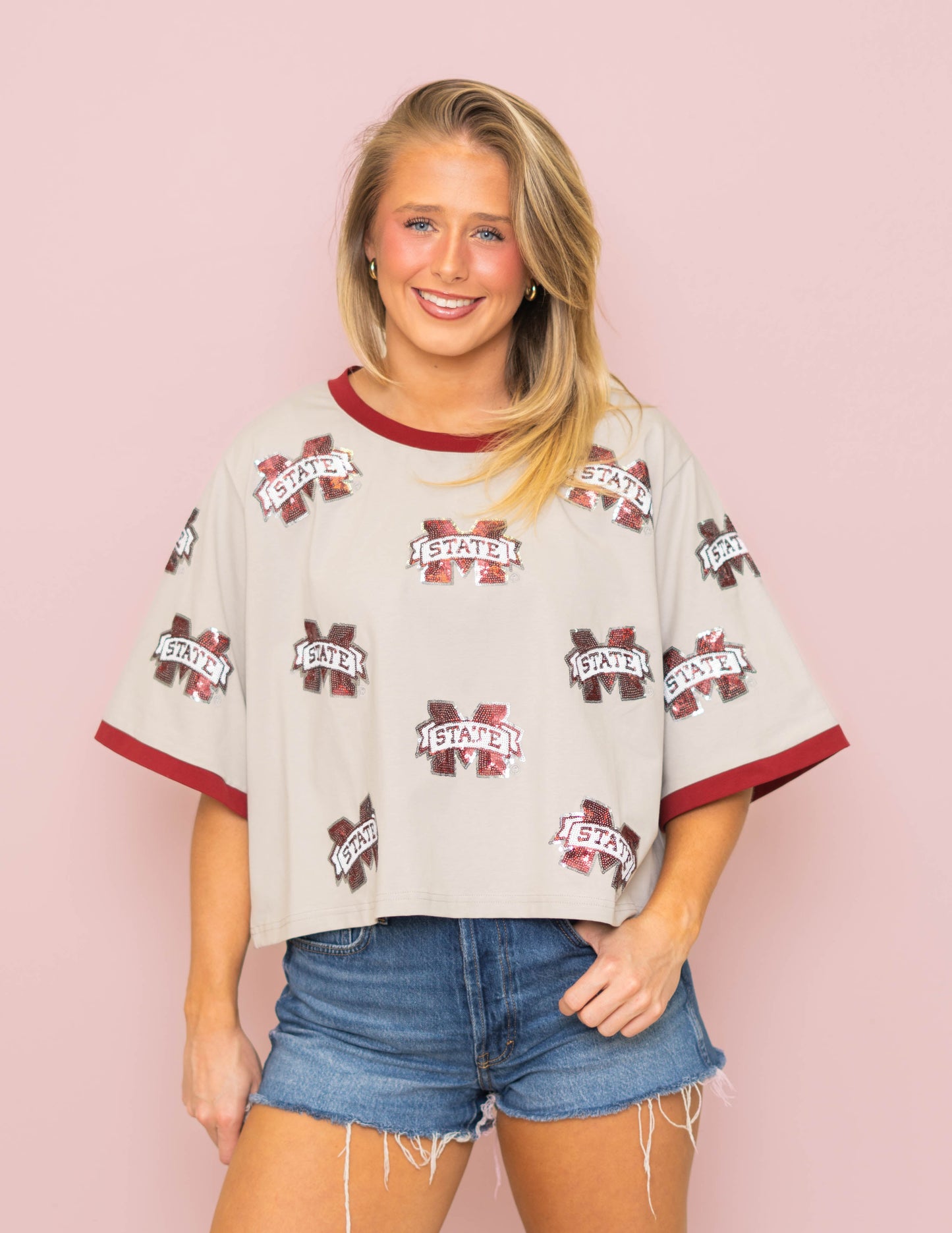 Mississippi State (LICENSED) | Women's Oversized Scattered Crop Tee (Grey)