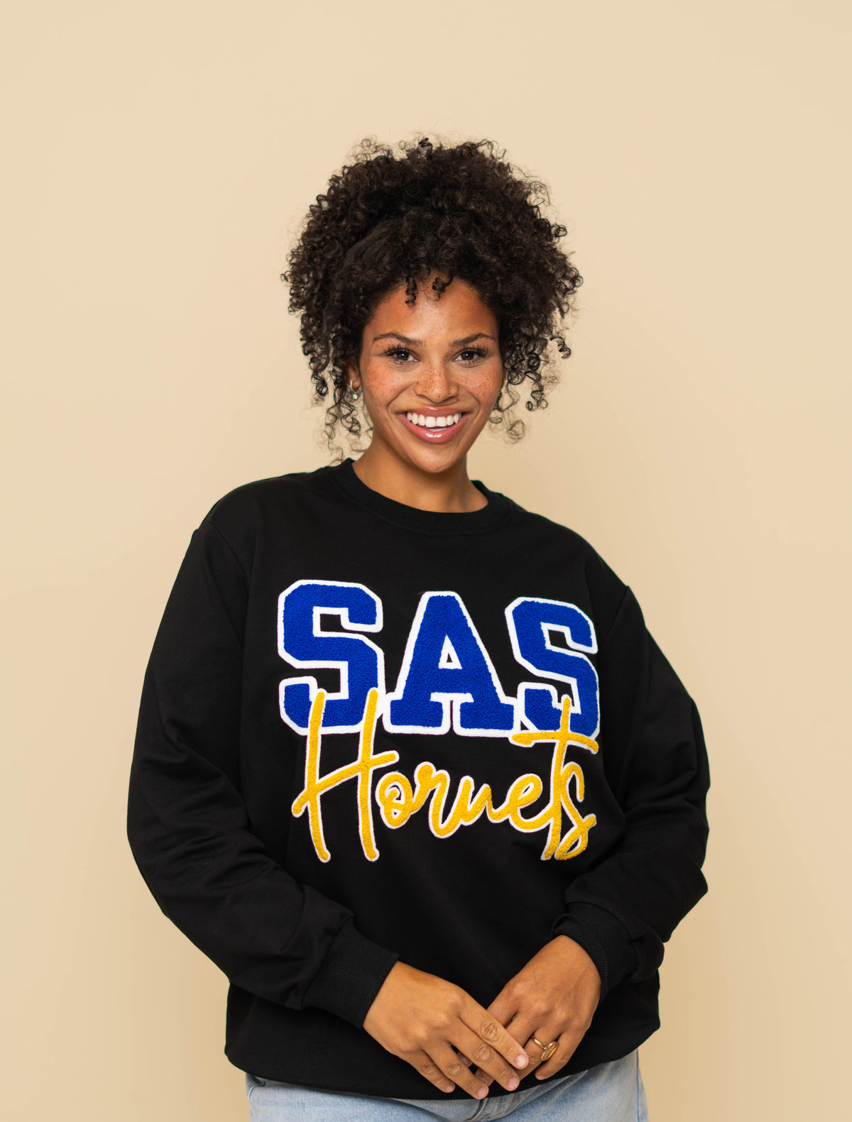 SAS Hornets | Women's Chenille Embroidery Sweatshirt (Black)